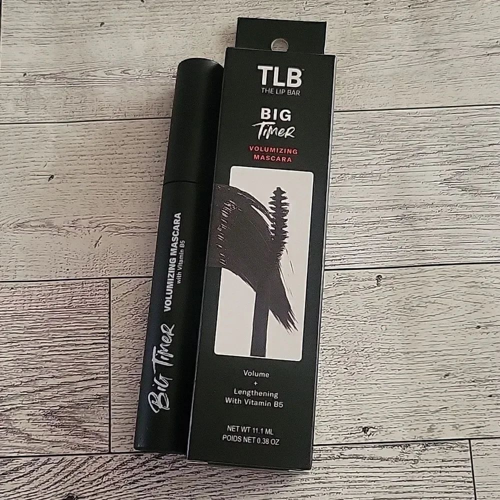 TLB Black Volumizing Mascara